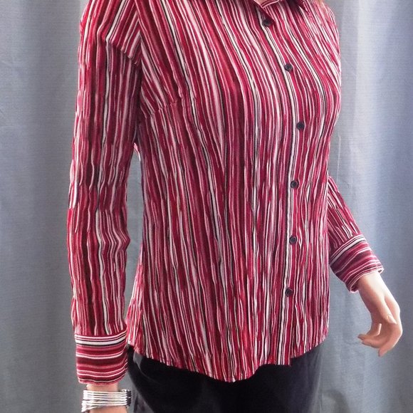 East 5th Button Down Top - Picture 2 of 5